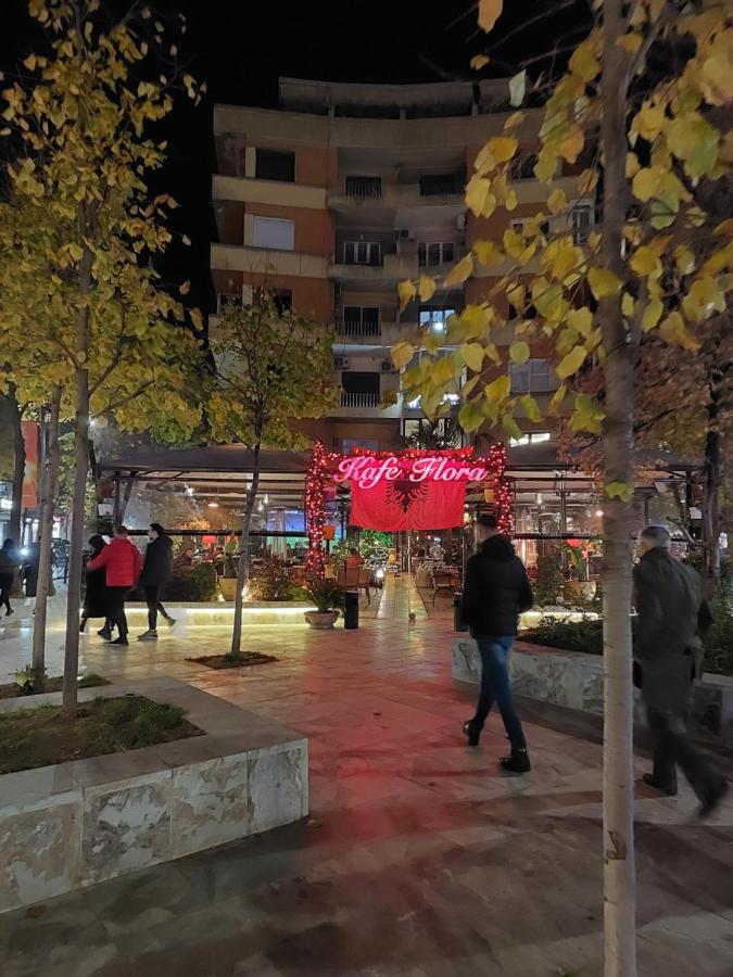 Npazar Apartment Tiranë Luaran gambar